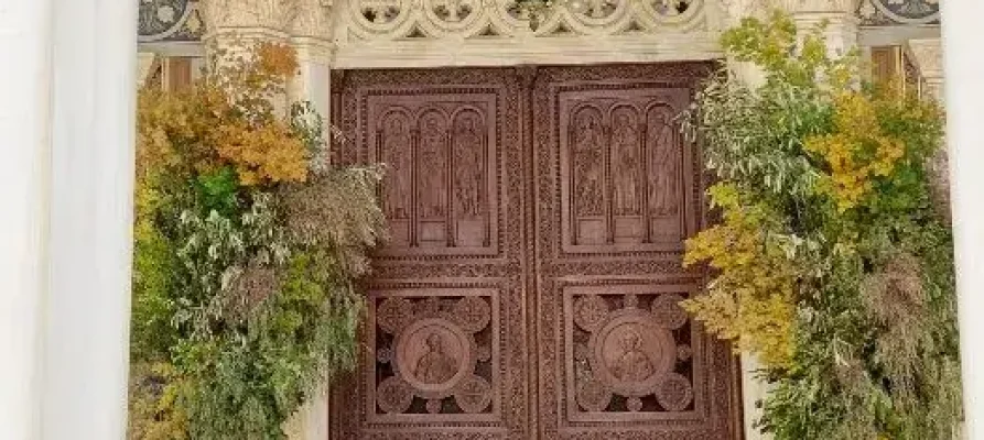 Entrance of the Metropoltan Cathedral of Athens