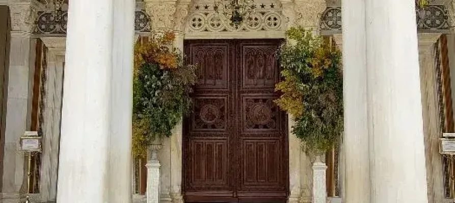 Entrance of the Metropoltan Cathedral of Athens